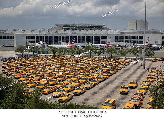 taxi cab parking Miami international airport