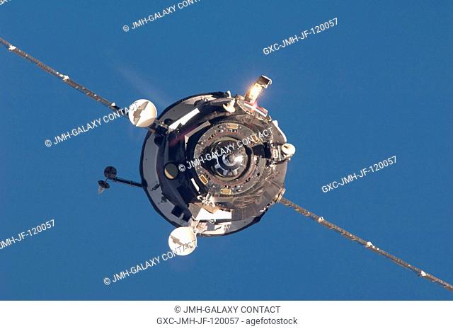 An unpiloted ISS Progress resupply vehicle approaches the International Space Station, bringing 1, 918 pounds of propellant, 110 pounds of oxygen and air