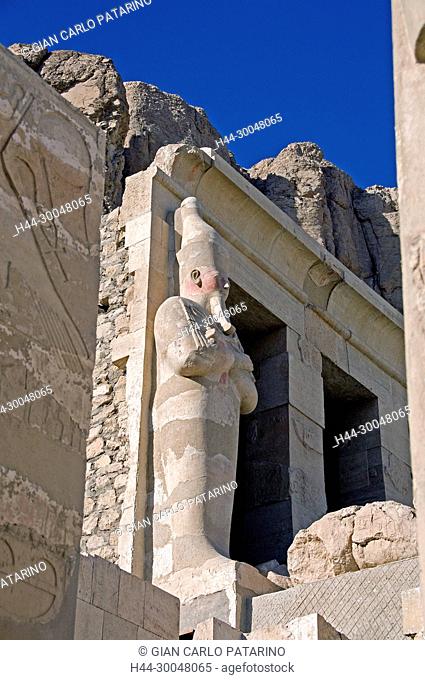 Deir el Bahari, Luxor, Egypt: temple of the queen Hatshepsut (New Kingdom 1567-1080 b.C.) at Deir el Bahari called Djeser-Djeseru. An osirian pillar