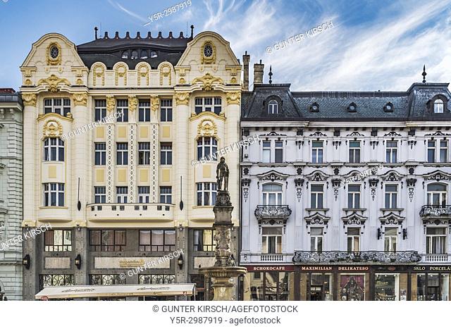 On the west side of the Main Square is the 1906 built Art Nouveau building for the Hungarian Eskontbank and the 1880 built Palais Palugyay (right)
