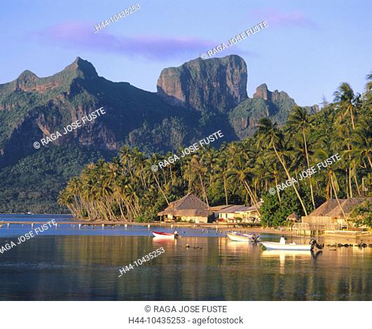 10435253, evening sun, boats, Bora Bora islands, isles, Pacific, Hutten, Otemanu mountain, palms, Povai Bay