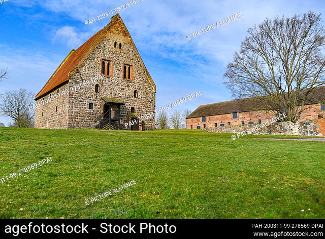10 March 2020, Brandenburg, Lietzen: The five-storey granary, built in 1280, is one of the oldest in Germany, by the von Lietzen Commandery