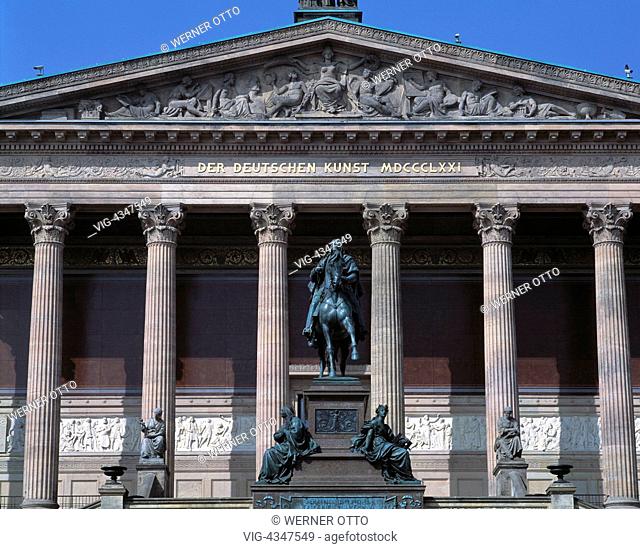 D-Berlin, Alte Nationalgalerie, Tempelbaustil, Denkmal, Statue, Reiterstandbild, Koenig Friedrich Wilhelm IV D-Berlin, Old National Art Gallery, temple style