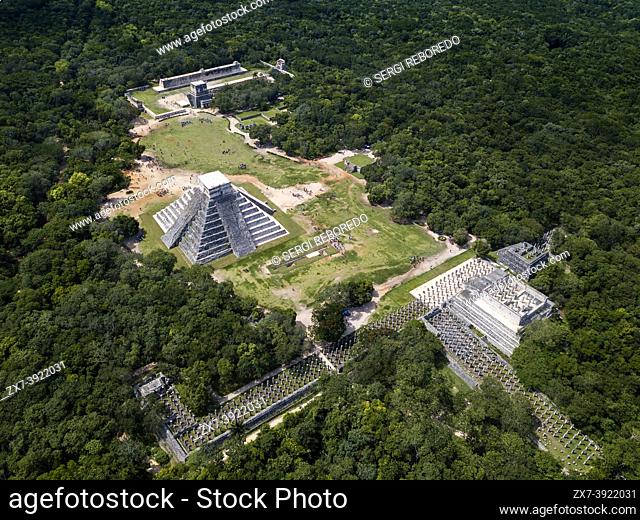 Aerial view of Mayan Ruin of Chichen Itza Archaeological Site Yucatan Peninsula, Quintana Roo, Caribbean Coast, Mexico
