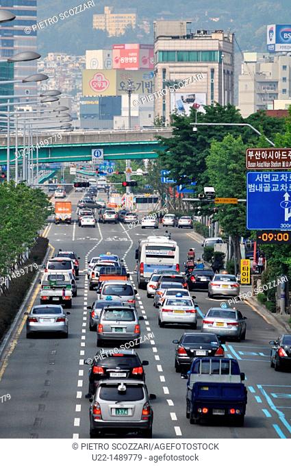 Busan (South Korea): urban traffic in the Nam-gu neighborhood