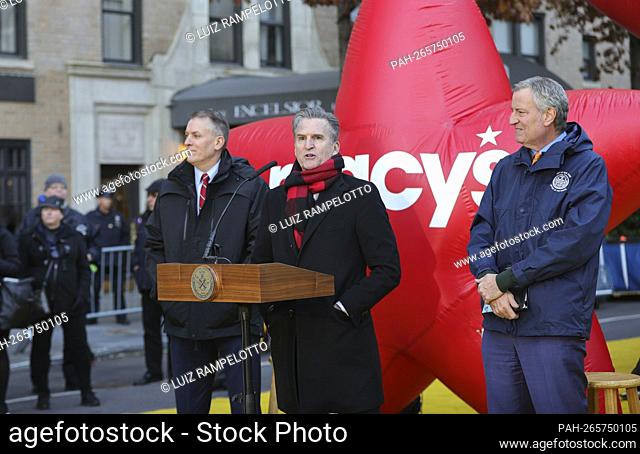 Central Park West, New York, USA, November 24, 2021 - Mayor Bill de Blasio (R) During a Press Conference at the Macys Thanksgiving Day Parade Balloon Inflation...