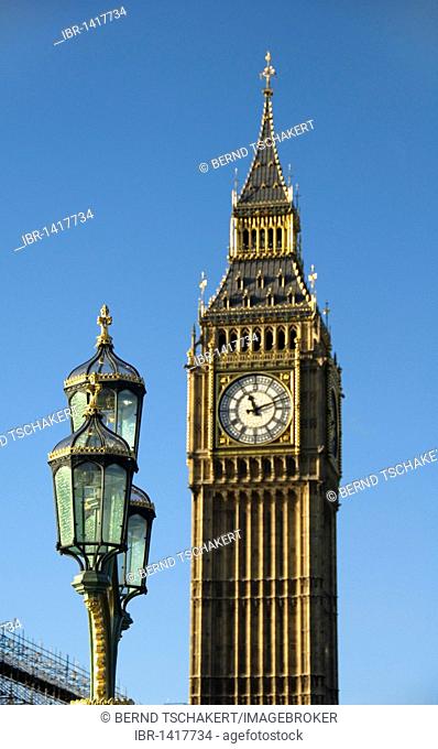 Old street lamp and Big Ben clock tower, Houses of Parliament, London, England, United Kingdom, Europe