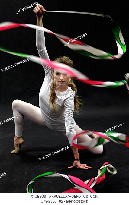 Rhythmic gymnastics: ribbon