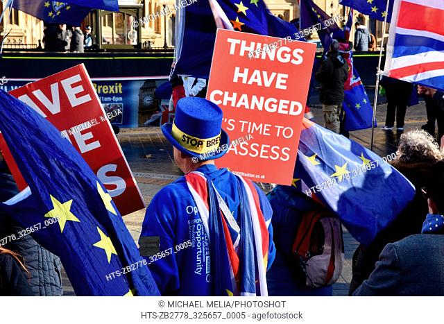Steve Bray, Anti Brexit Protest, Members of the Stand of Defiance European Movement (SODEM) continued their protest in a crucial week for Teresa May and the...