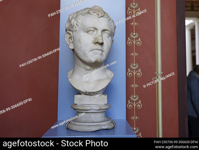 06 July 2023, Bavaria, Aschaffenburg: The returned Roman portrait bust in its place in the Pompejanum. A Roman marble bust that had been missing since the...