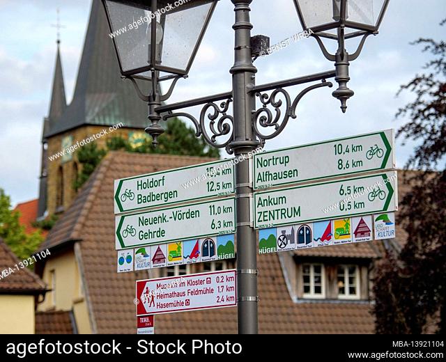 Cycle signpost in Bersenbrück, Artland, Osnabrücker Land, Lower Saxony, Germany