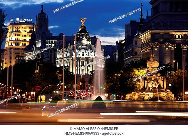 Spain, Madrid, Metropolis Building, at the angle of the Gran Via and Calle de Alcala and the Fuente de Cibeles