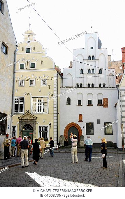 Medieval houses with the architecture museum, Three Brothers, Tris bralj, in the Maza Pils iela street in the historic town centre, Vecriga, Riga, Latvia