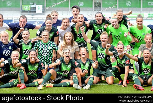 17 June 2020, Lower Saxony, Wolfsburg: Football, women: Bundesliga, VfL Wolfsburg - SC Freiburg, 20th matchday at the AOK stadium