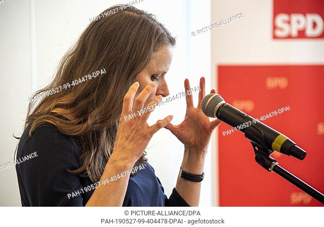 27 May 2019, Hamburg: Melanie Leonhard, state chairwoman of the SPD Hamburg, comments in the Kurt-Schumacher-Haus on the results of the European elections and...