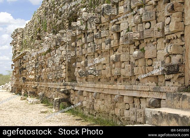 Carved wall, Templo las Mascarones, Codz Poop, Temple of the Masks, Kabah, Yucatan, Mexico, Central America