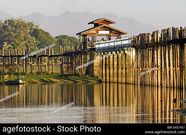 U-leg Bridge, 1200 metres, Lake Thaungthaman, Amarapura, Burma, U-leg Bridge, Myanmar, Asia