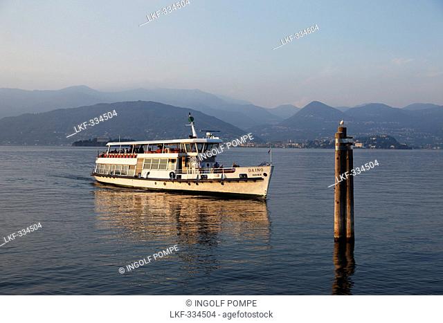 Excursion boat, Stresa, Lago Maggiore, Piedmont, Italy