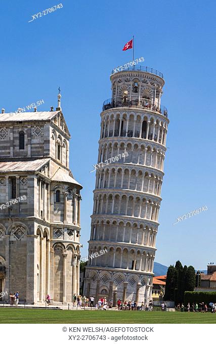 Pisa, Pisa Provence, Tuscany, Italy. Leaning tower of Pisa in the Piazza del Duomo (Cathedral Square), also known as Piazza dei Miracoli (Square of Miracles)