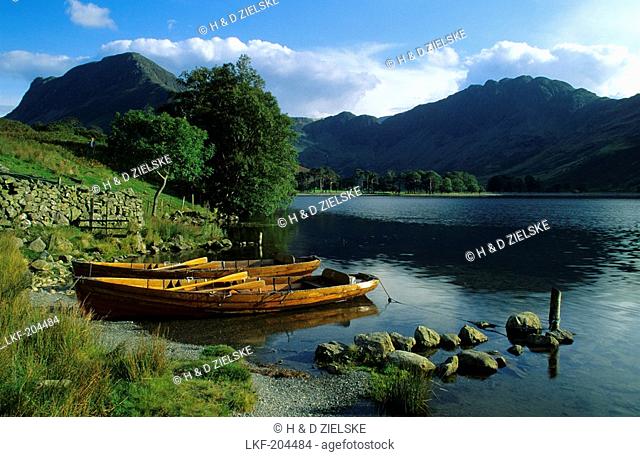 Europe, England, Cumbria, Lake District, Lake Buttermere