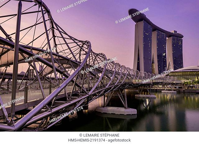 Singapore, Marina Bay, Marina Bay Sands, luxuary hotel opened in 2010 and the Helix Bridge