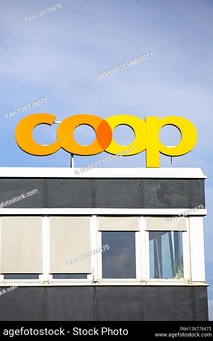 As a retail and wholesale company, the Coop Cooperative is one of the largest of its kind in Switzerland, with its headquarters in Basel