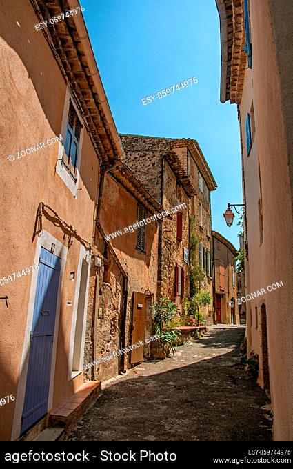View of house in alley with sunny burgh, in the quiet and graceful village of Sillans-la-Cascade, on the way to Draguignan