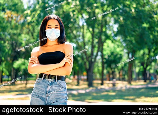 Portrait of confident african american woman in virus protection face mask. coronavirus COVID-19 pandemic disease, healthcare concept