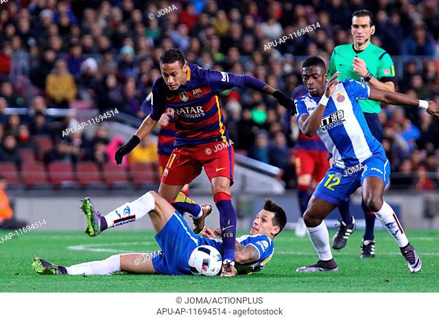 2016 Spanish Cup FC Barcelona v RCD Espanyol Jan 6th. 06.01.2016 Barcelona. Spanish Cup football round of 8. Neymar weaves through the Espanyol defense during...