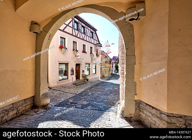 Muscovy bakery, Falter gate, city gate, house facade, town view, autumn, Dettelbach, Franconia, Bavaria, Germany, Europe