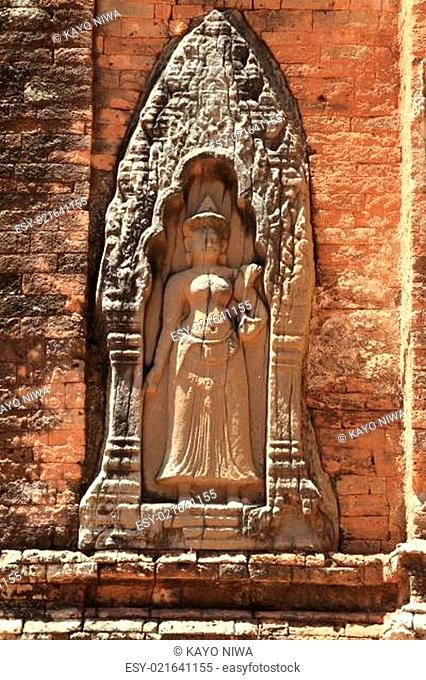 Devata at Lolei in Angkor