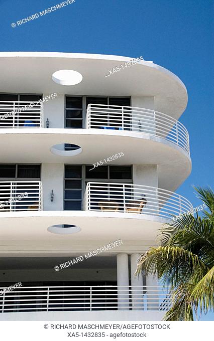 Classic building in Art Deco District, South Beach, Miami, Florida, USA