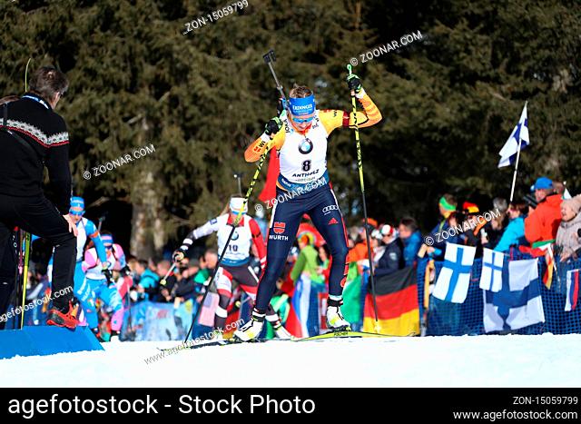 Franziska Preuß (SC Haag) beim Verfolgungsrennen bei der IBU Biathlon-Weltmeisterschaft Antholz 2020