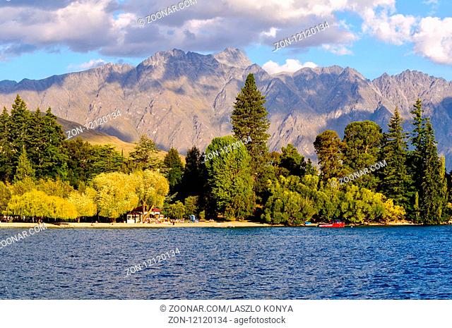 Queenstown Gardens and the beautiful mountains near Queenstown on the South Island of New Zealand
