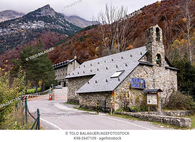 Parador nacional de turismo Monte Perdido, valle de Pineta, parque nacional de Ordesa y Monte Perdido, Provincia de Huesca, Comunidad Autónoma de Aragón