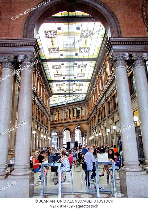 Galleria Alberto Sordi  Piazza Colonna  Rome, Lazio, Italy, Europe