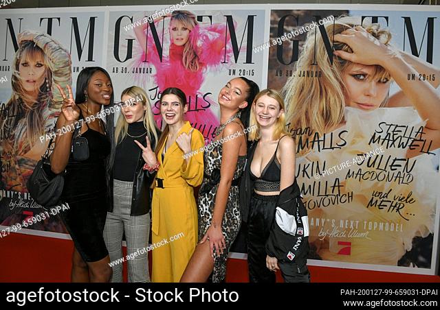 27 January 2020, Berlin: The models Toni Dreher-Adenuga (l-r), Sarah Almoril, Klaudia with K, Cäcilia Zimmer and Trixi Giese at the exclusive cinema preview of...