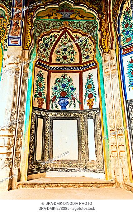Painted walls, Morarka Haveli Museum, Nawalgarh, Shekhawati, Rajasthan, India, Asia