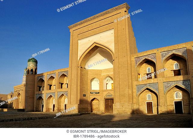 Kutluq Murad Inaq Madrasah, historic adobe district of Khiva, Chiva, Ichan Kala, Unesco World Heritage Site, Uzbekistan, Central Asia