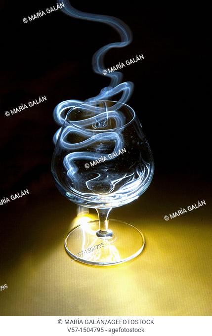 Light-painting with a glass