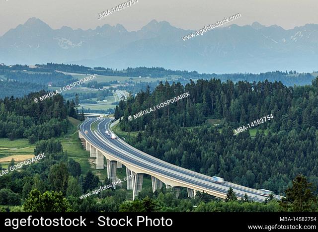 Europe, Poland, Lesser Poland, Tatra Mountains with Zakopianka road in Skomielna Biala, Zakopianka road nr E7