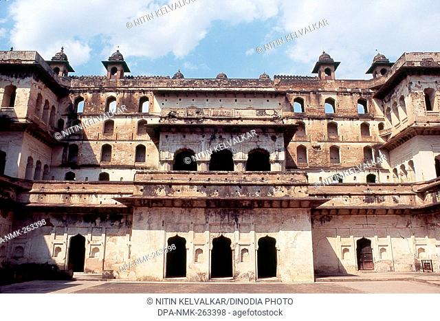 Structure of Raja Mahal, Orchha, Madhya Pradesh, India, Asia