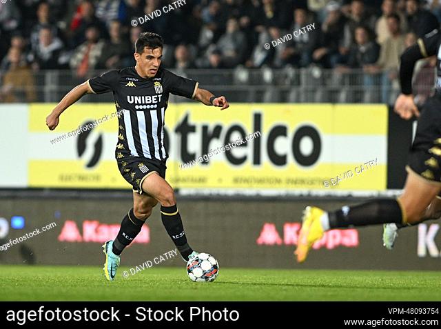 Charleroi's Amir Hosseinzadeh pictured in action during a soccer match between Sporting Charleroi and Royal Antwerp FC, Sunday 30 October 2022 in Charleroi