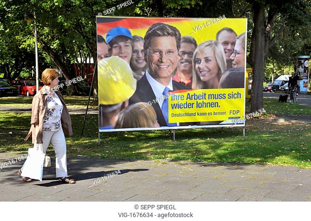 Germany, Bonn, 07.09.2009 Election poster of the FDP, with the leading candidate Guido WESTERWELLE, for the election to the Bundestag at the 27