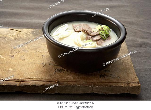 Seolleongtang Ox bone Soup, Korean Food
