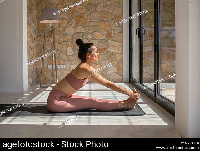 yoga, paschimottanasana, flexibility