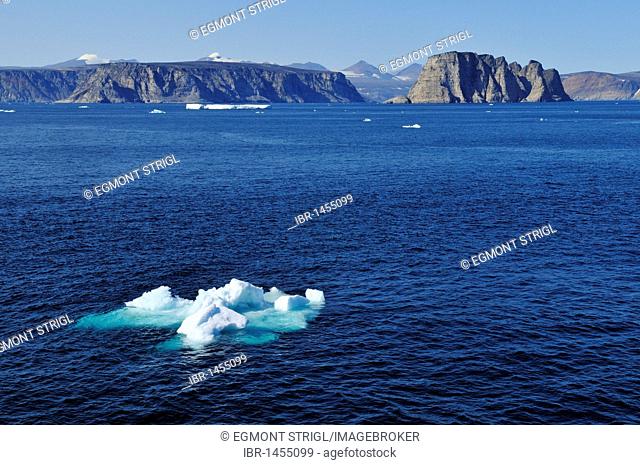 Drifting arctic ice, bergy bit, at Sunnshine Fjord, Baffin Island, Nunavut, Canada, Arctic