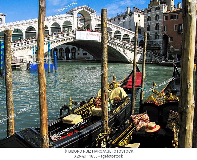 Rialto Bridge. Grand Canal. Venice. Veneto. Italy
