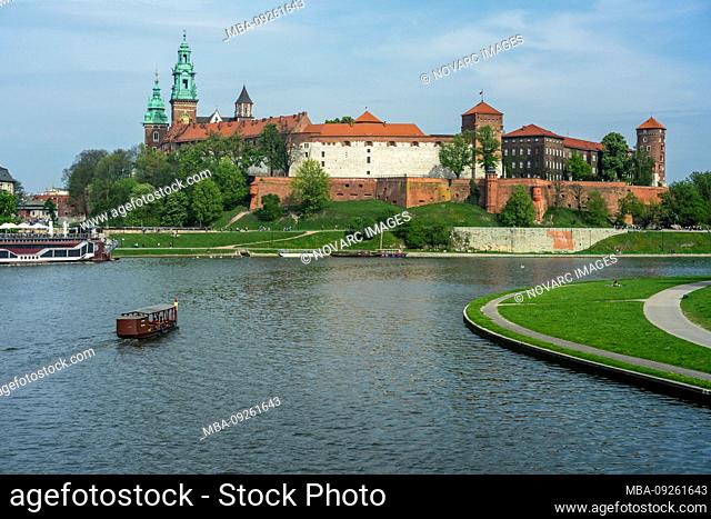 Wawel Castle at the Vistula river, Krak¢w, Poland