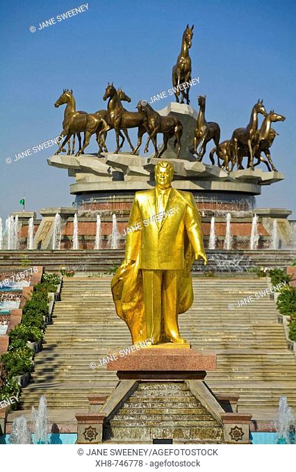 Takhi horse statue built for the Tenth anniversary of Independance and gold statue of former president for life Saparmurat  Niyazov - Turkmenbashi, Ashkabad